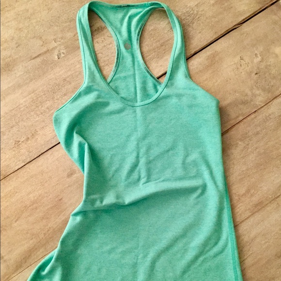 lululemon athletica Tops - LULULEMON ATHLETICA Cool Racerback tank top